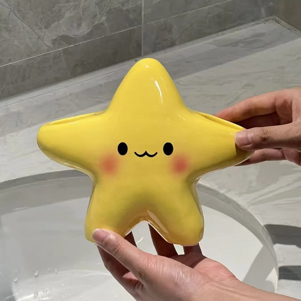 Star-Shaped Plastic Toothbrush Holder - Freestanding Bathroom Organizer with Cute Face Design, Durable Plastic Construction